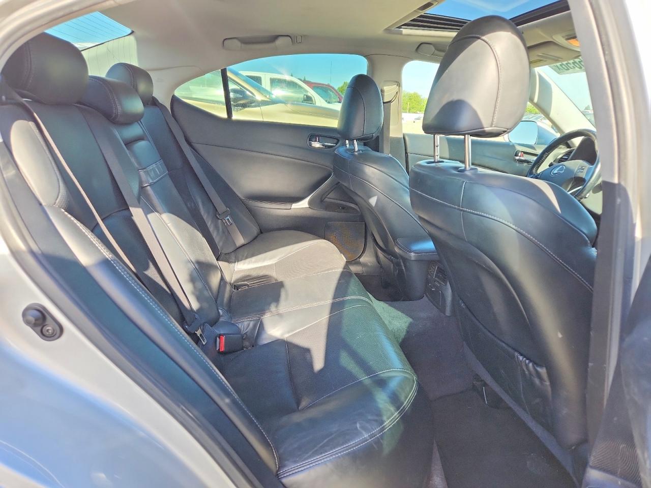 2010 LEXUS IS 250