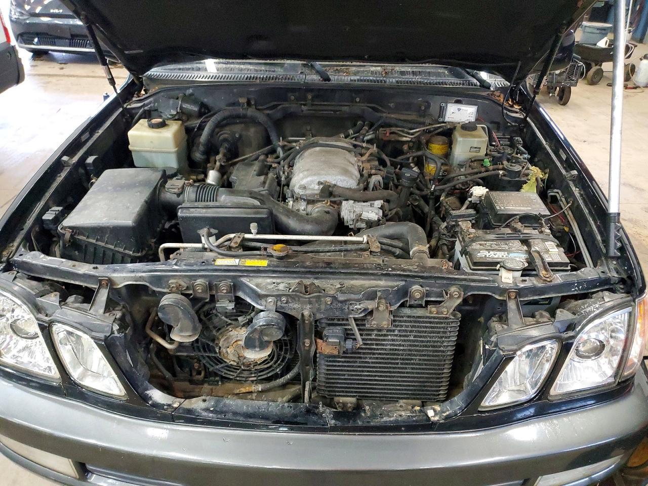 2002 LEXUS Lx 470
