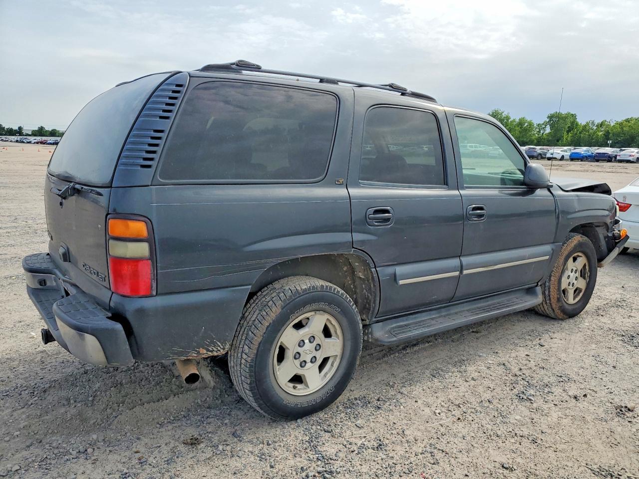 2004 CHEVROLET Tahoe