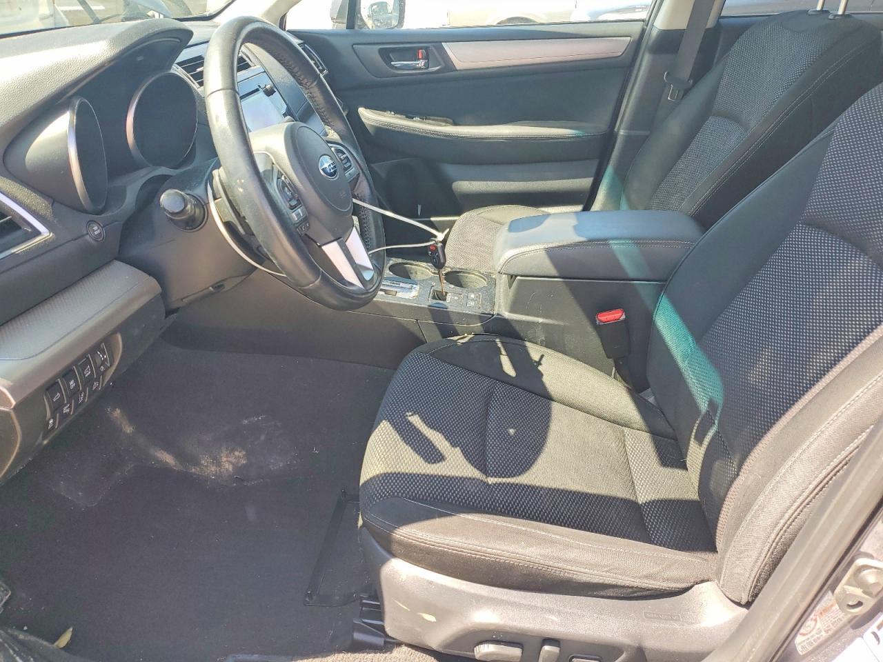 2015 SUBARU Outback