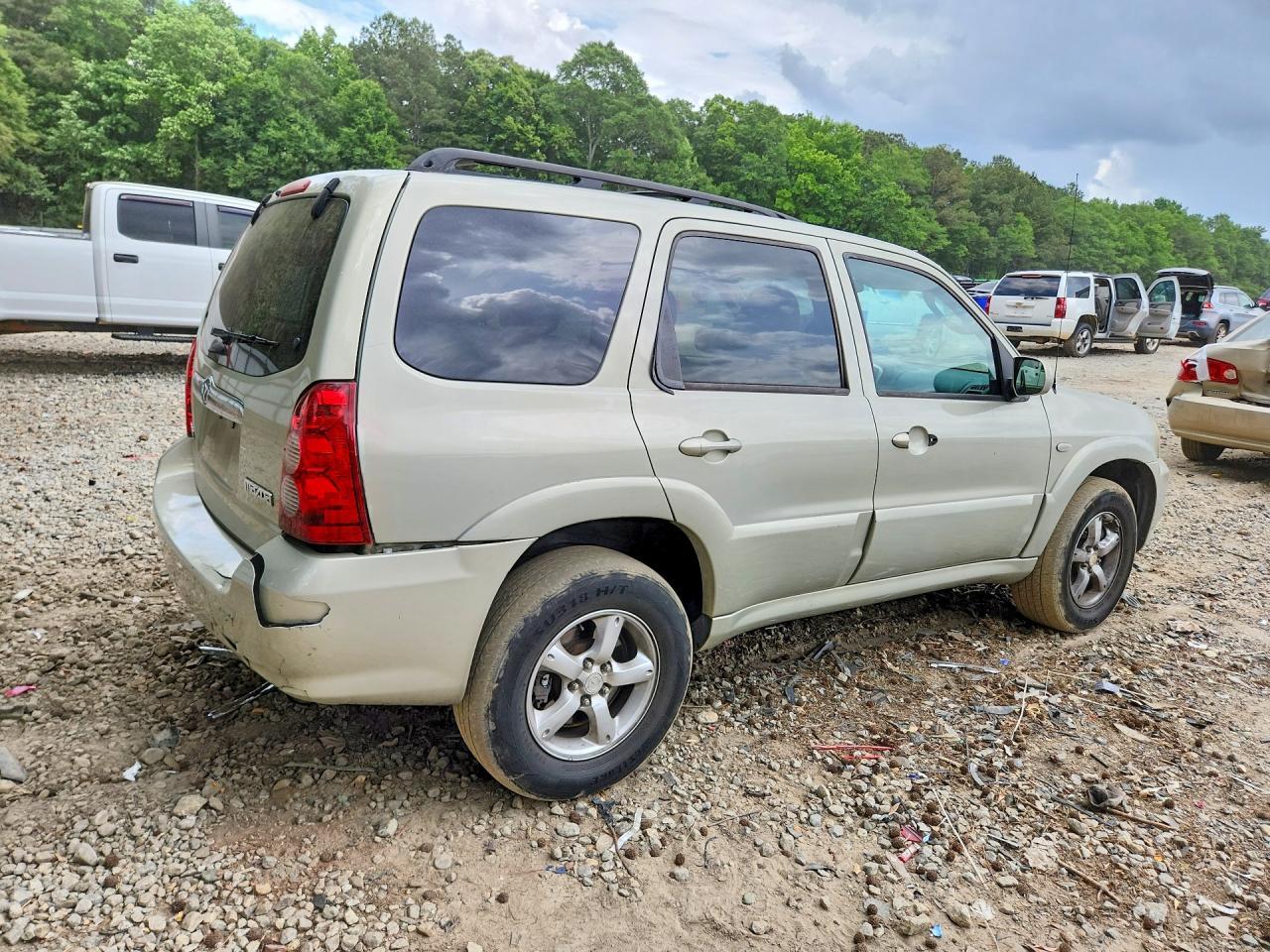 2006 MAZDA Tribute