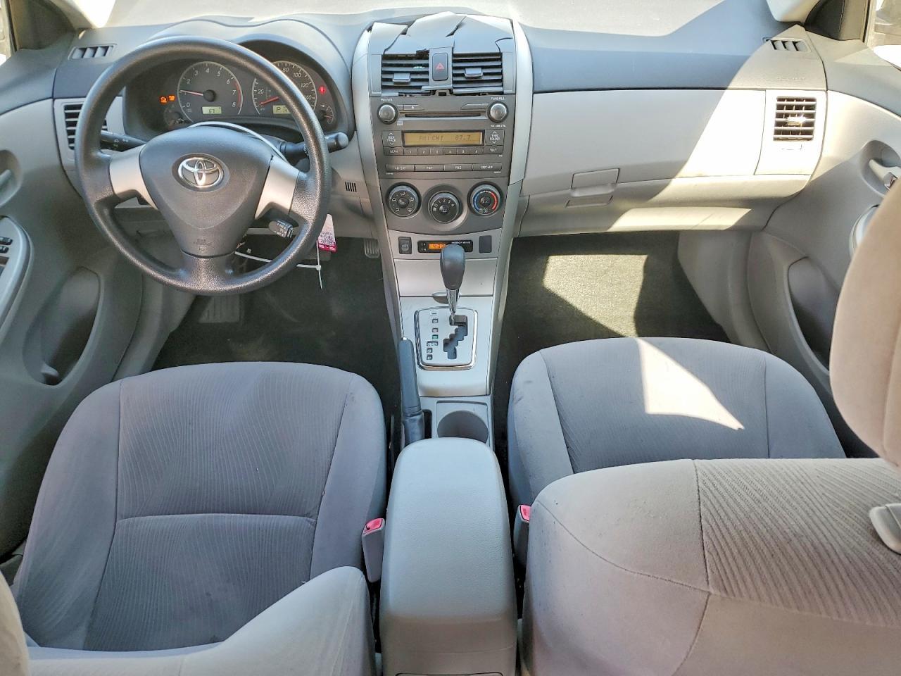 2011 TOYOTA COROLLA