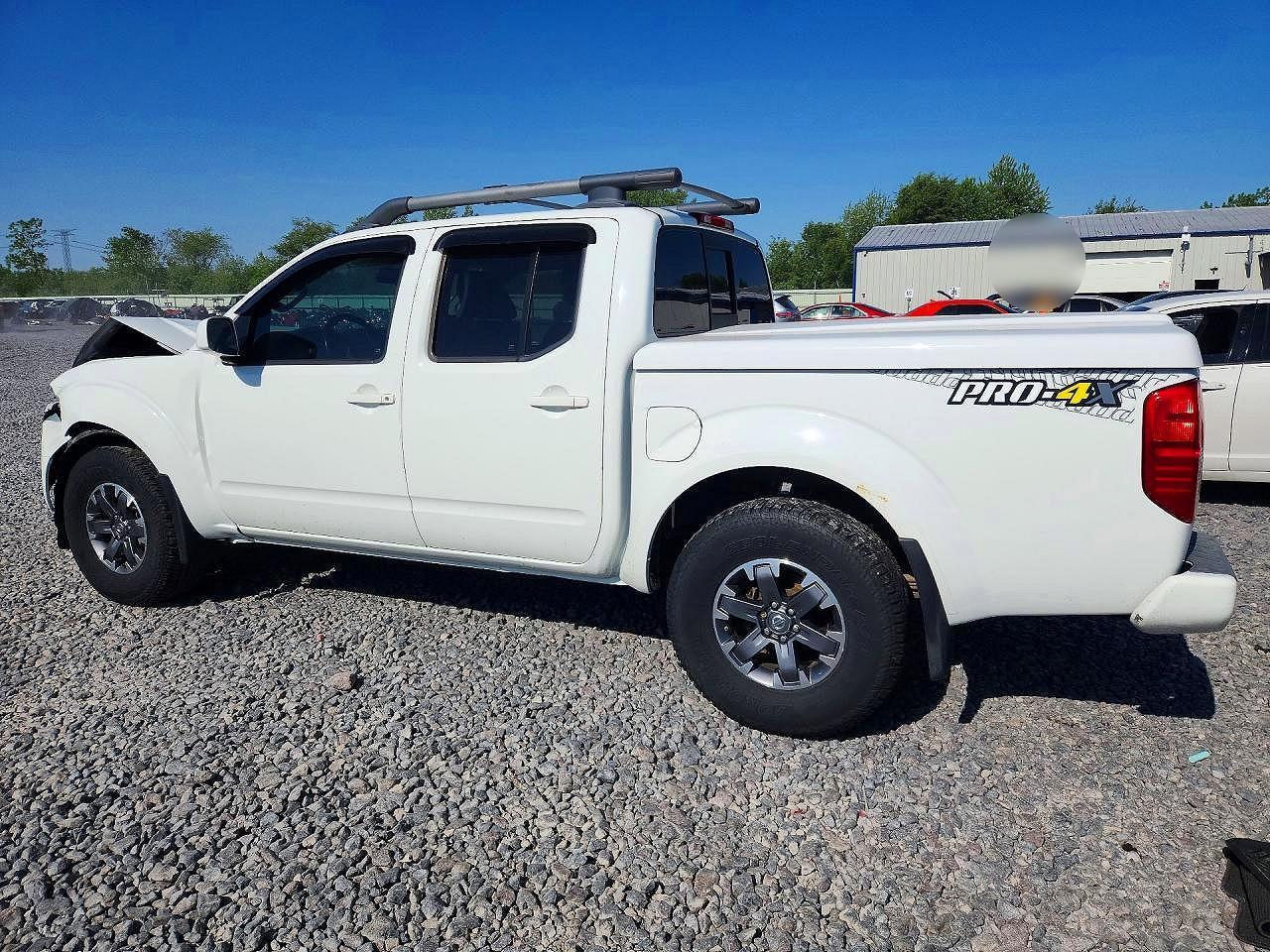 2016 NISSAN Frontier