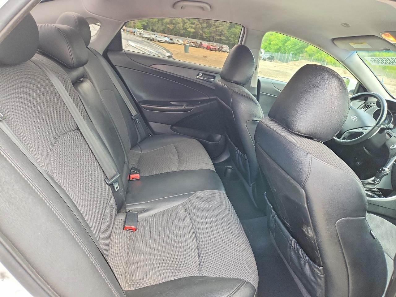 2013 HYUNDAI SONATA