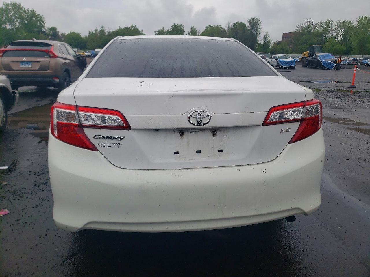 2014 TOYOTA CAMRY