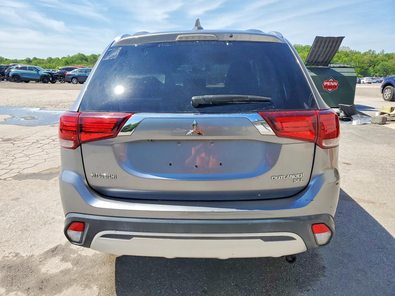 2019 MITSUBISHI outlander