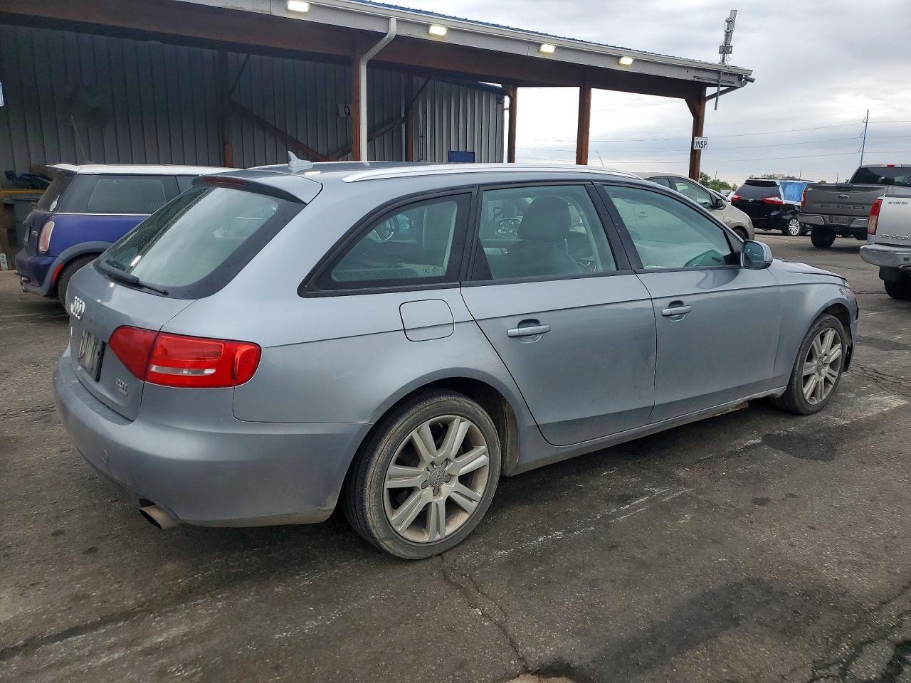 2010 AUDI A4