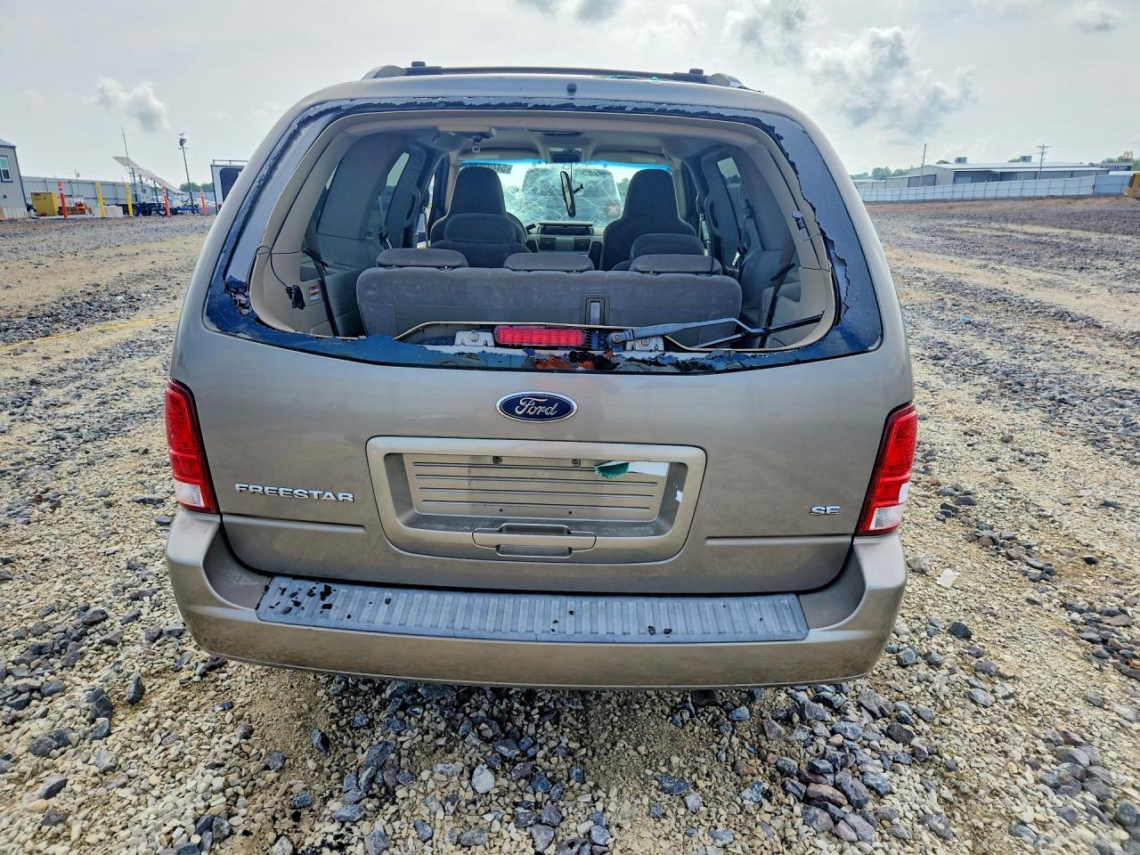 2005 FORD Freestar