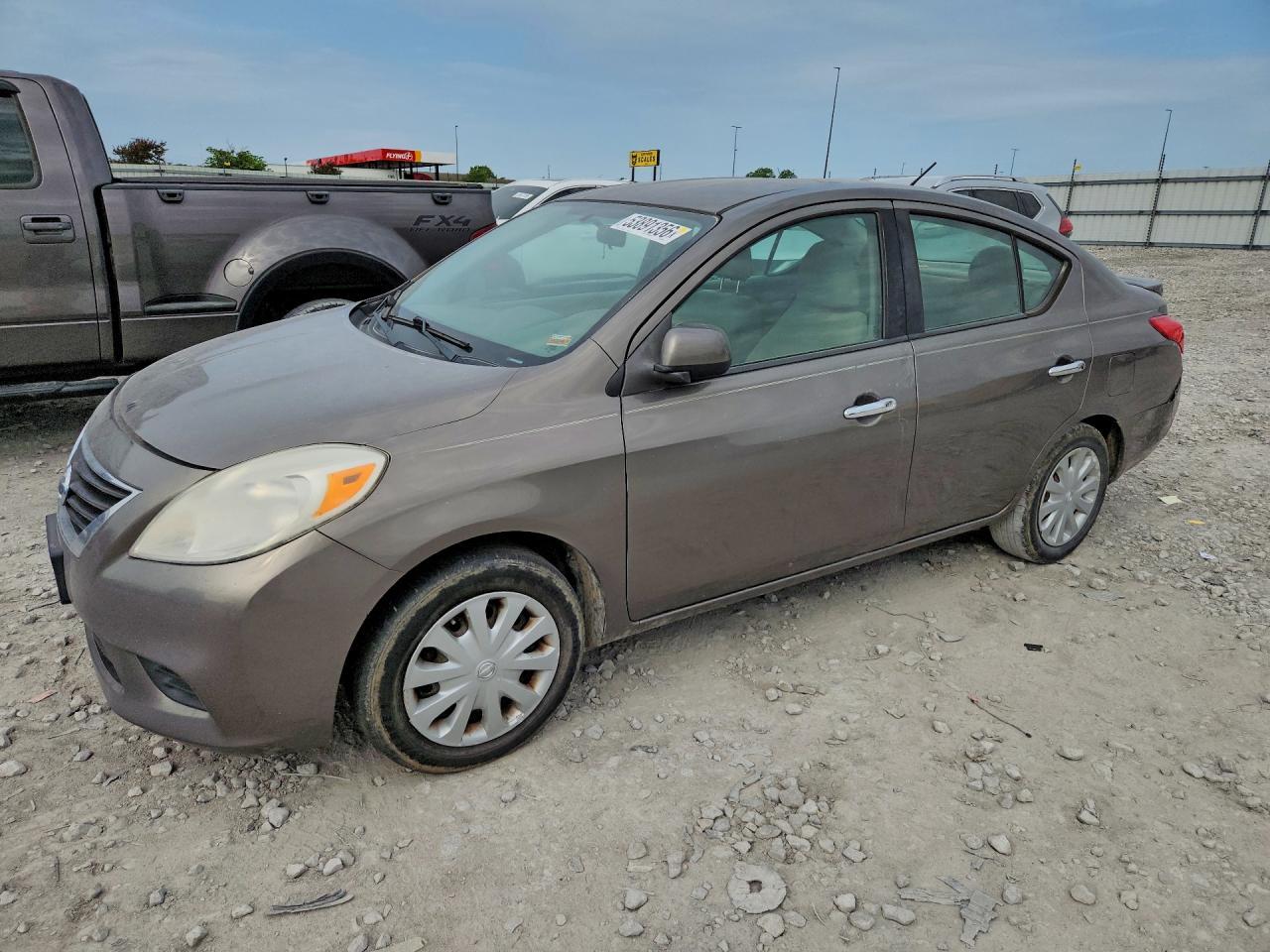 2014 NISSAN VERSA