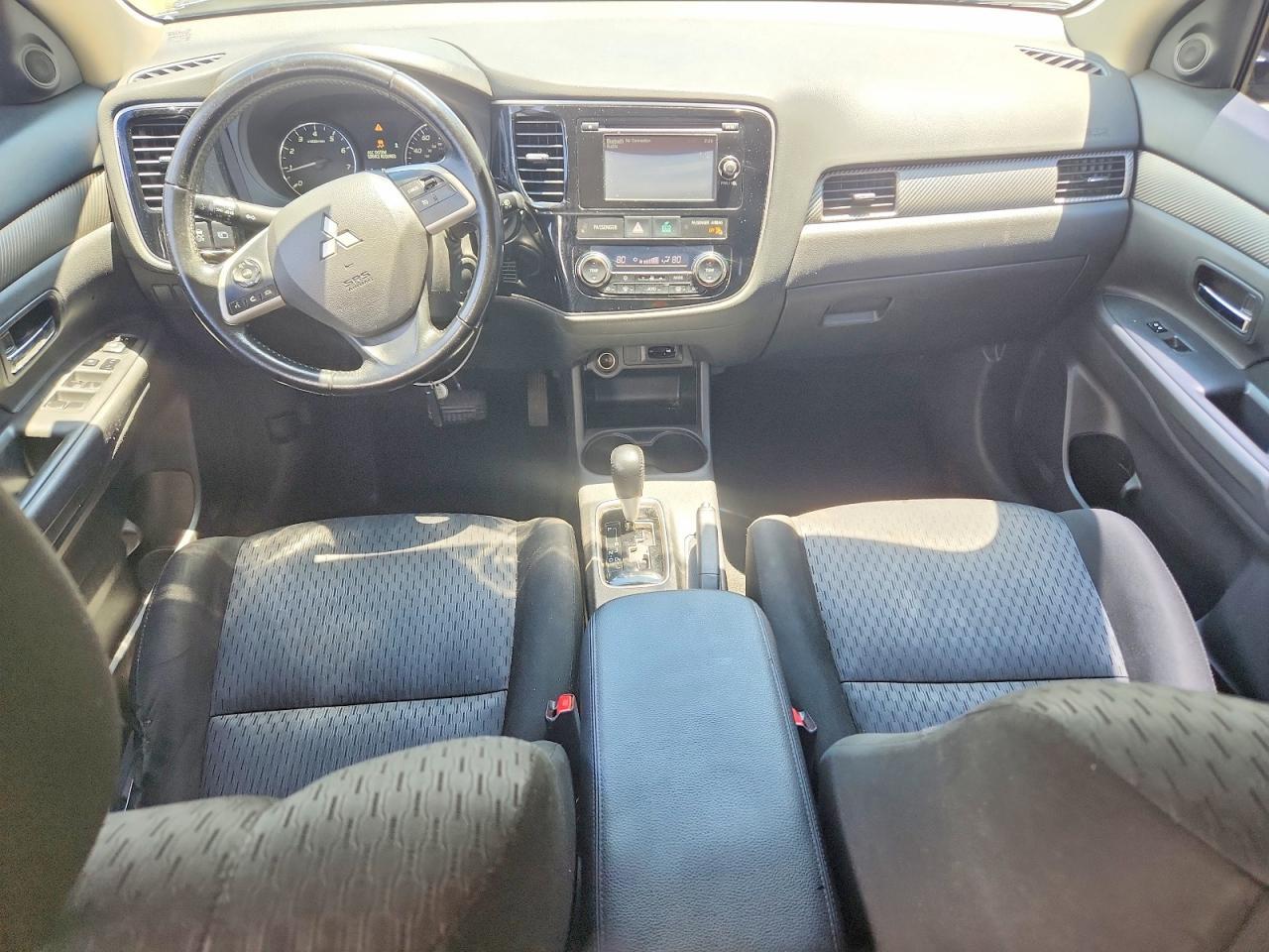 2014 MITSUBISHI outlander