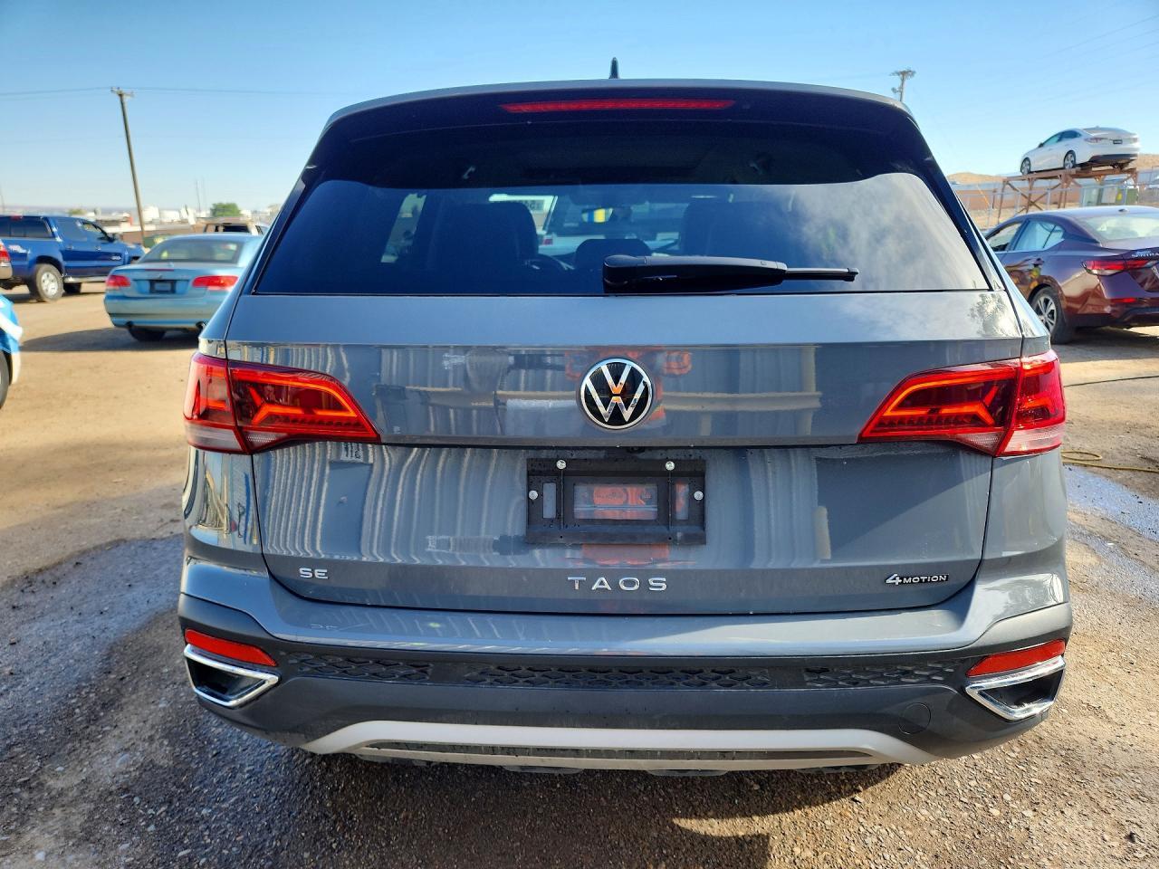2024 VOLKSWAGEN Taos
