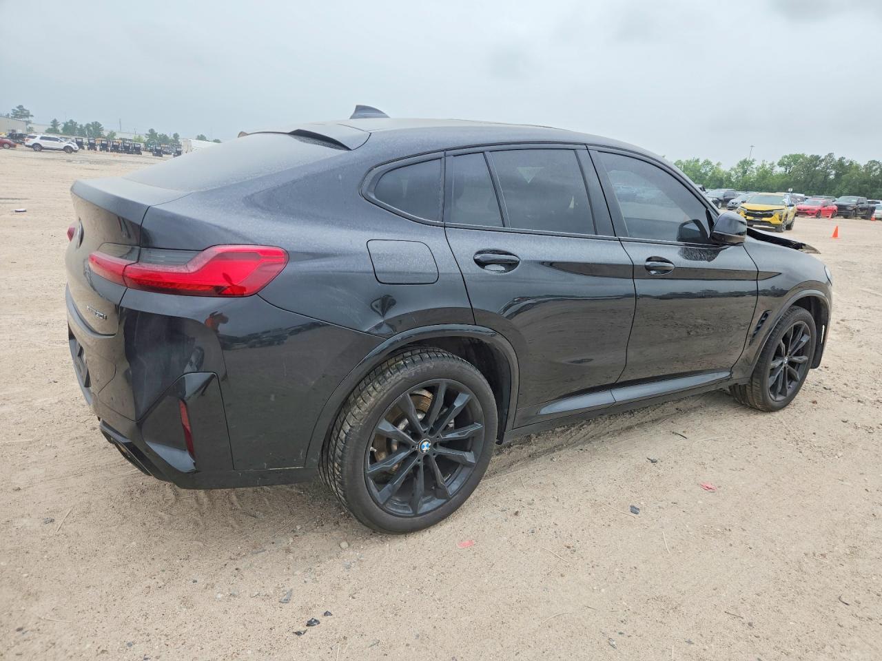 2025 BMW X4
