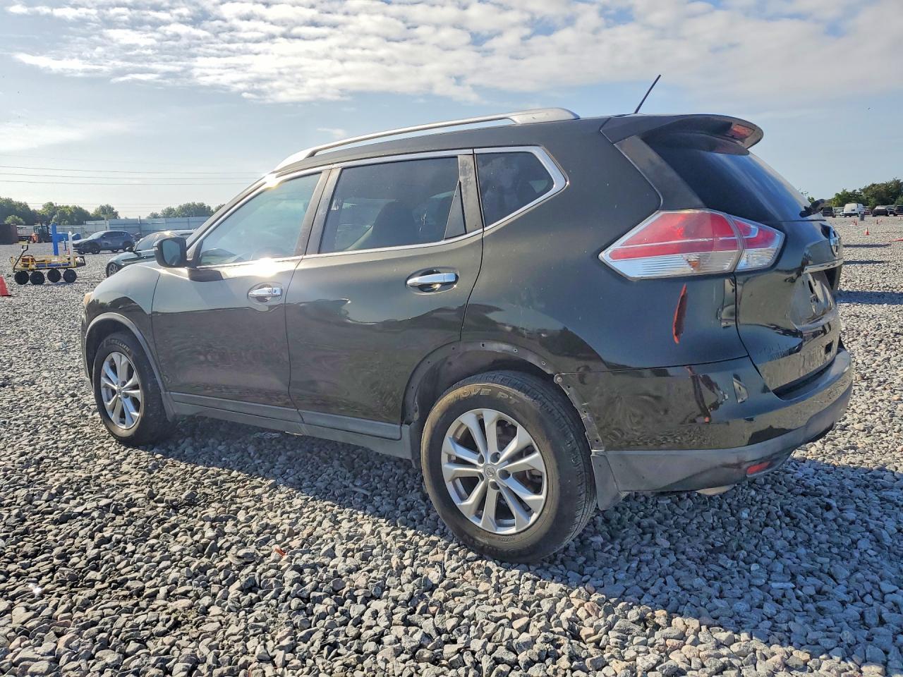 2016 NISSAN ROGUE