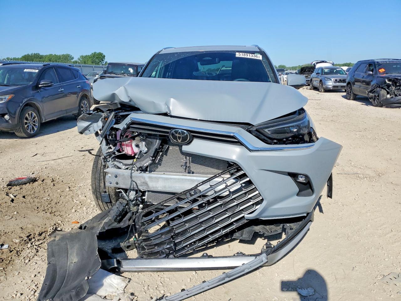 2026 TOYOTA HIGHLANDER