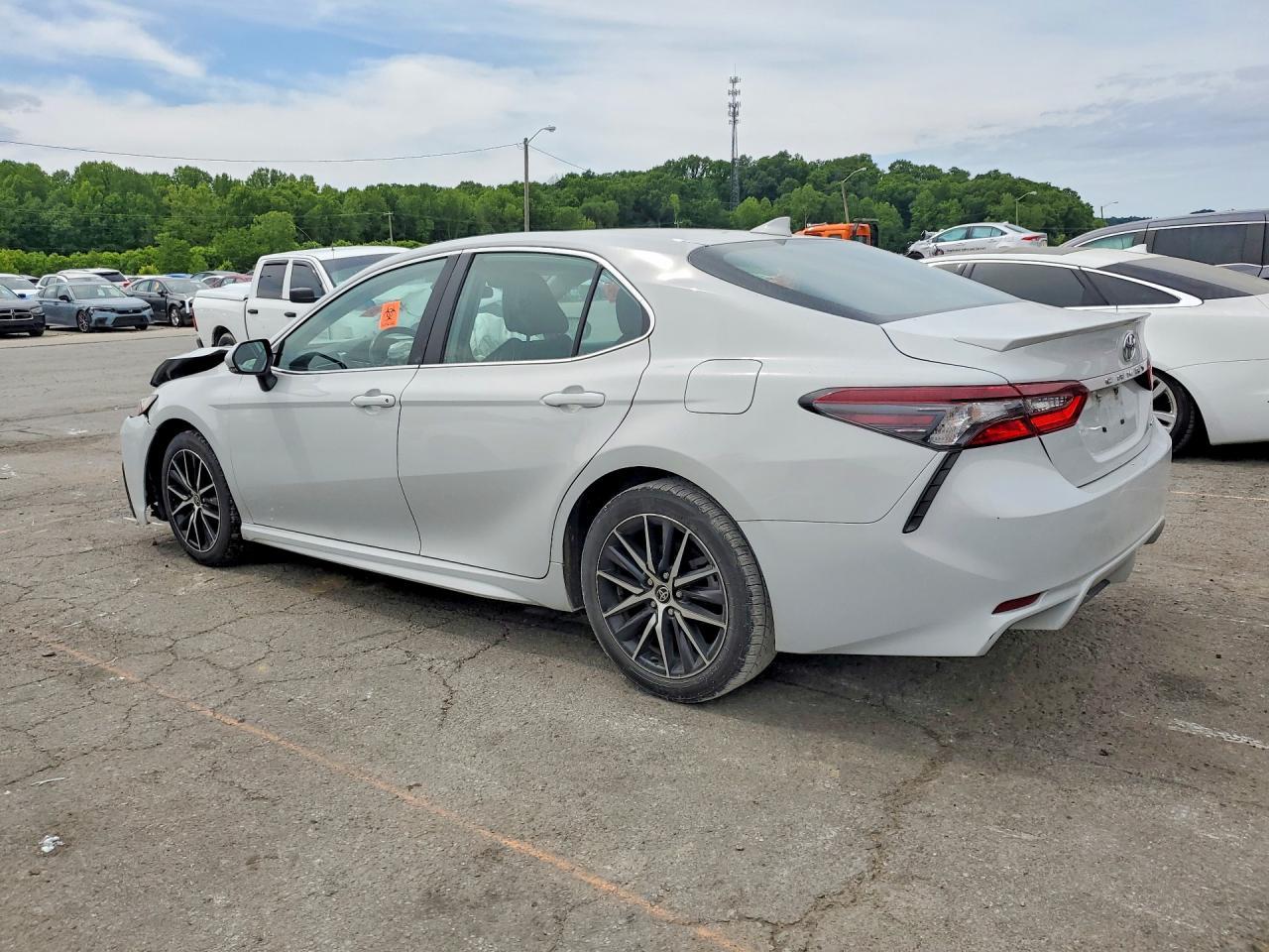 2024 TOYOTA CAMRY