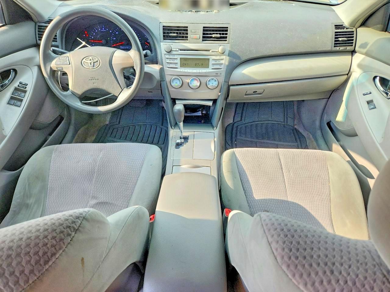 2011 TOYOTA CAMRY