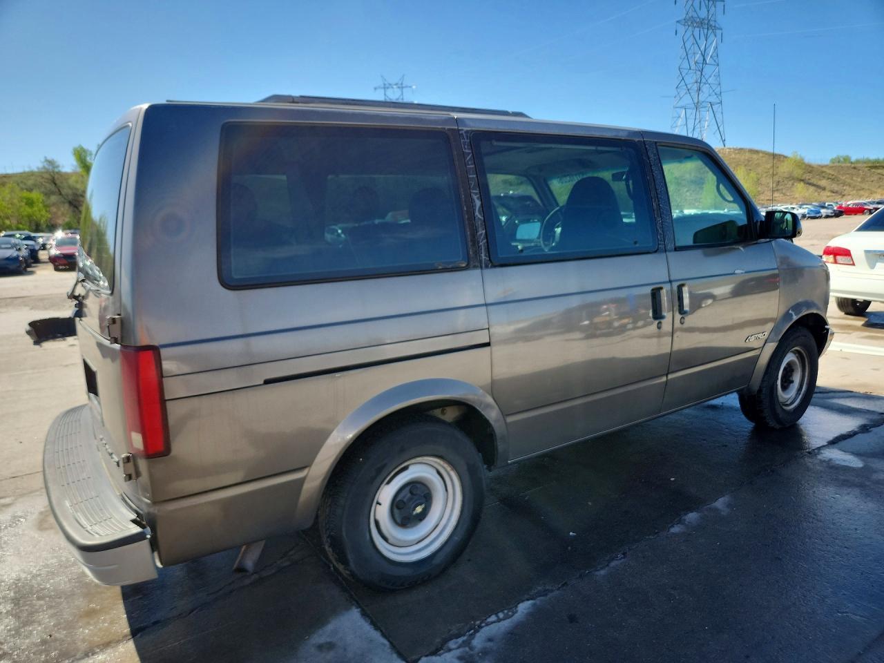 2000 CHEVROLET Astro