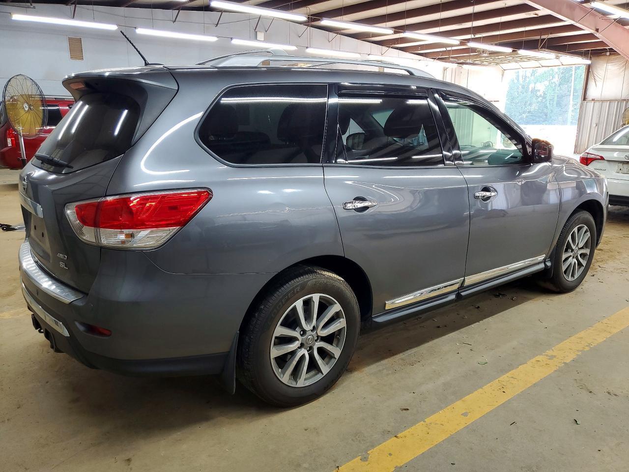 2016 NISSAN PATHFINDER