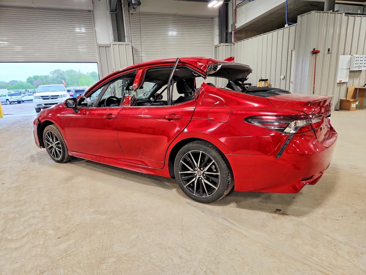 2024 TOYOTA CAMRY