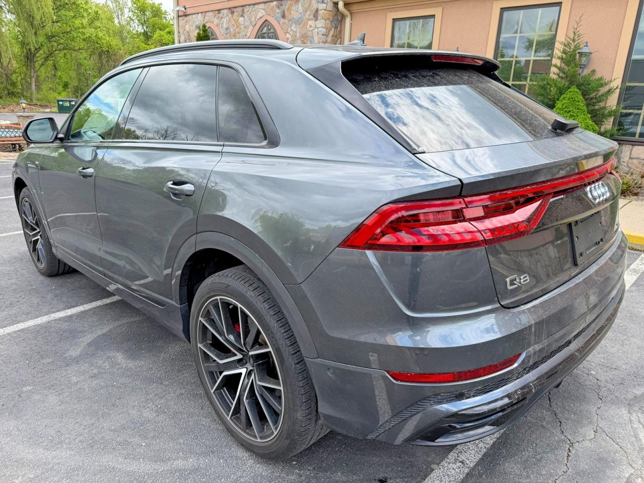 2021 AUDI Q8