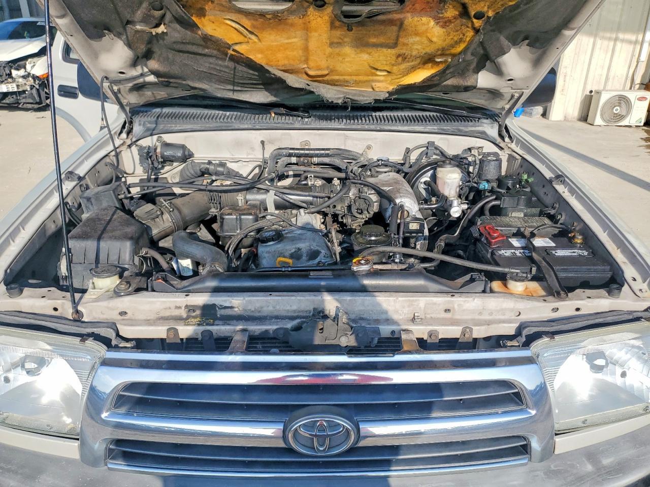 2000 TOYOTA 4Runner
