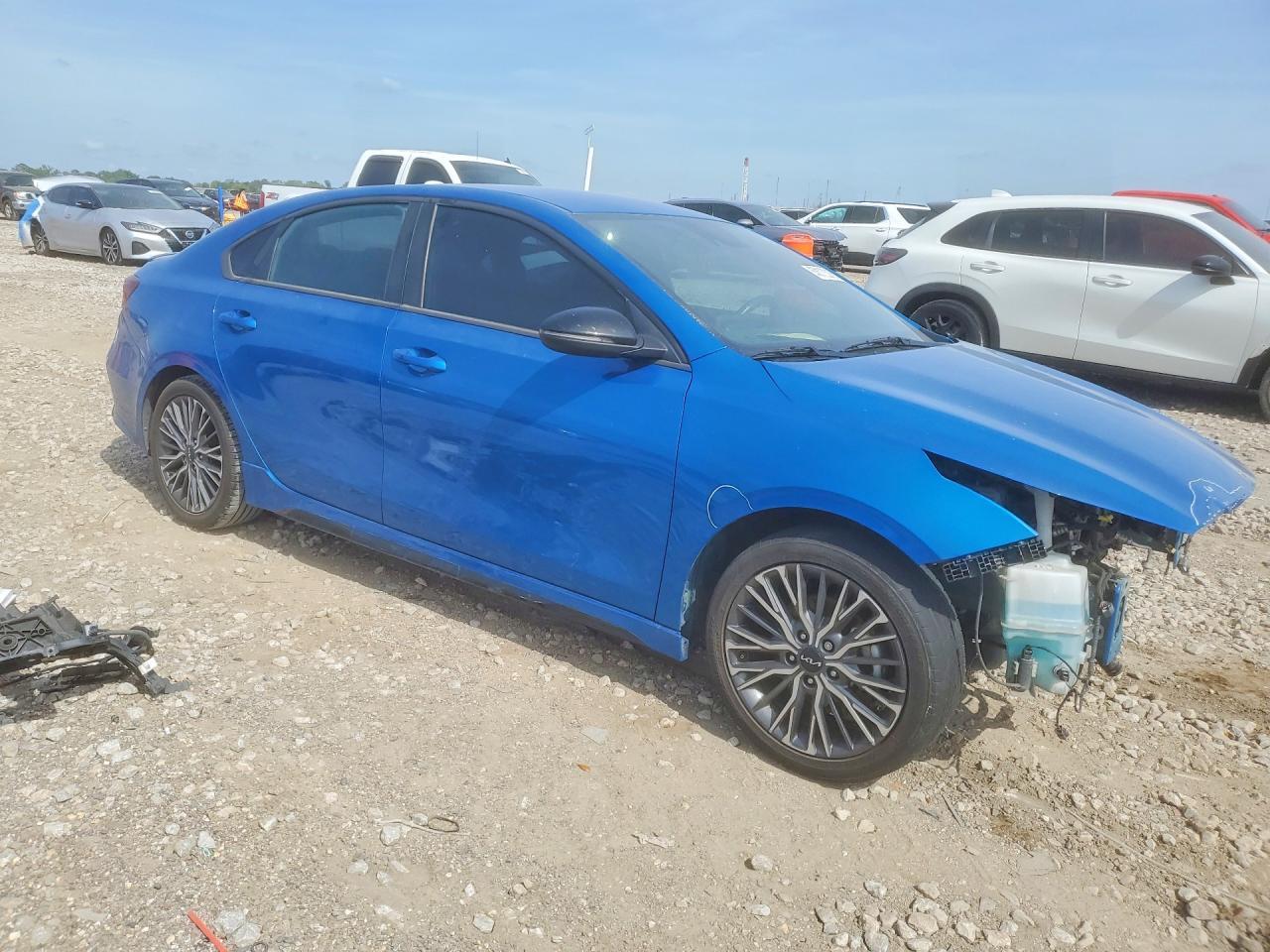 2023 KIA FORTE