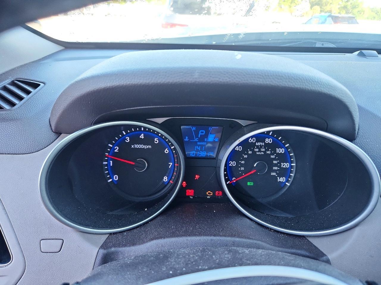 2015 HYUNDAI TUCSON