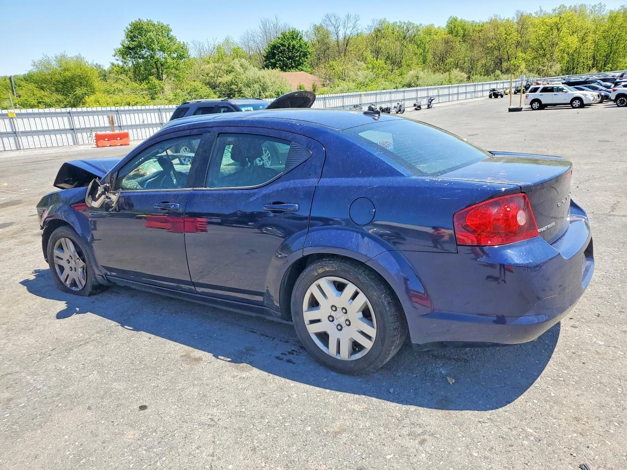 2013 DODGE Avenger