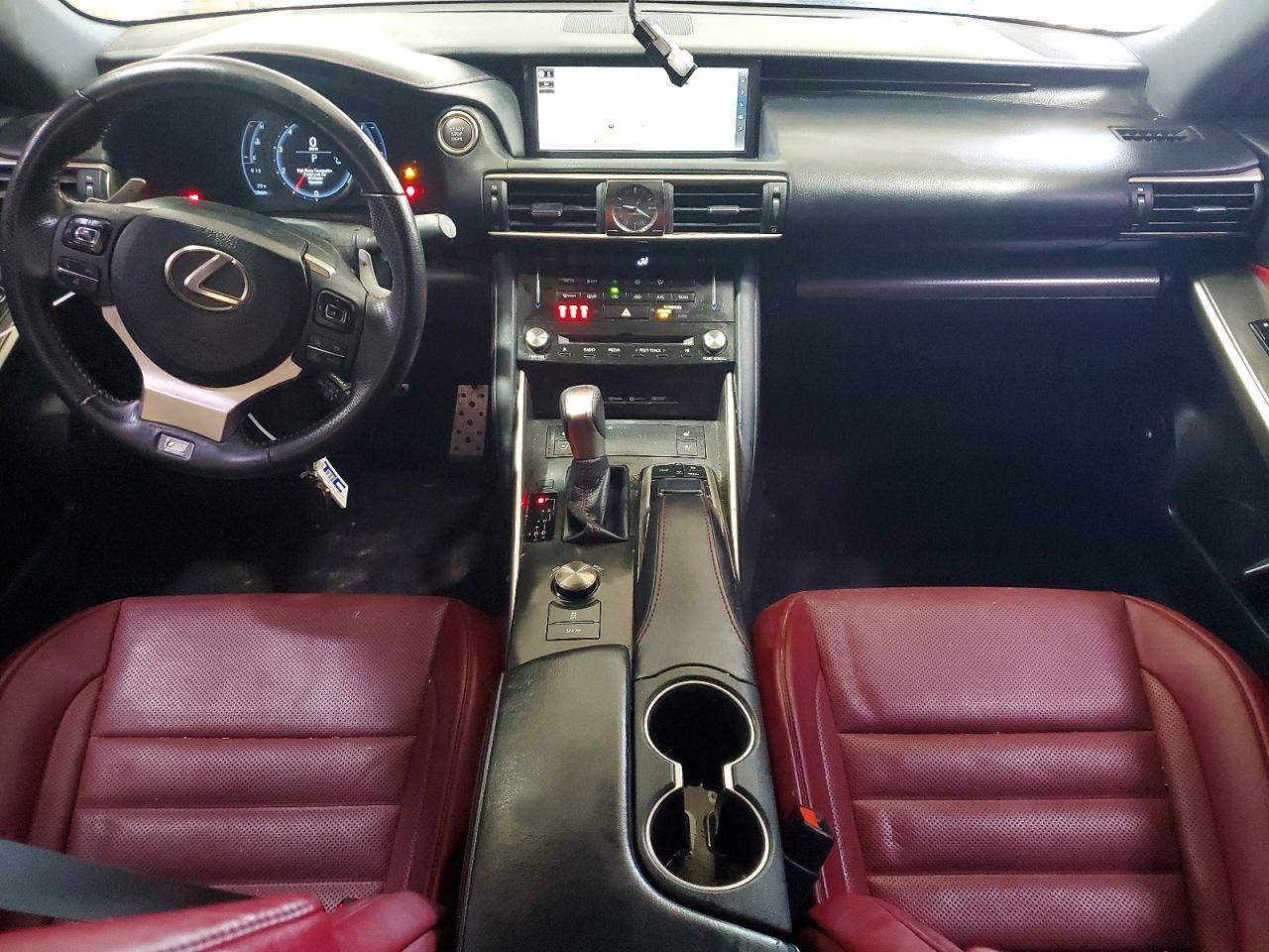 2018 LEXUS IS 300