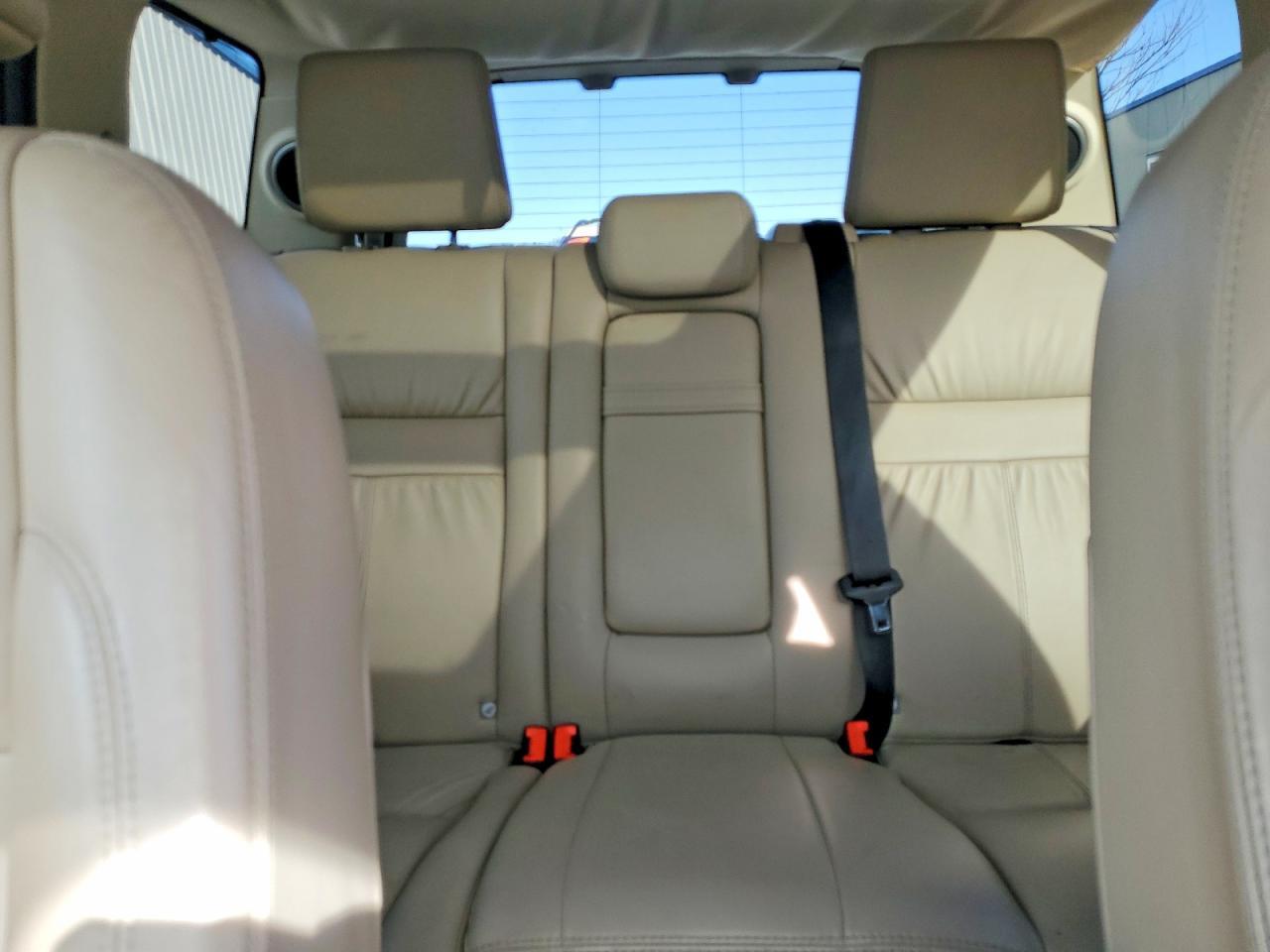 2011 LAND ROVER LR2