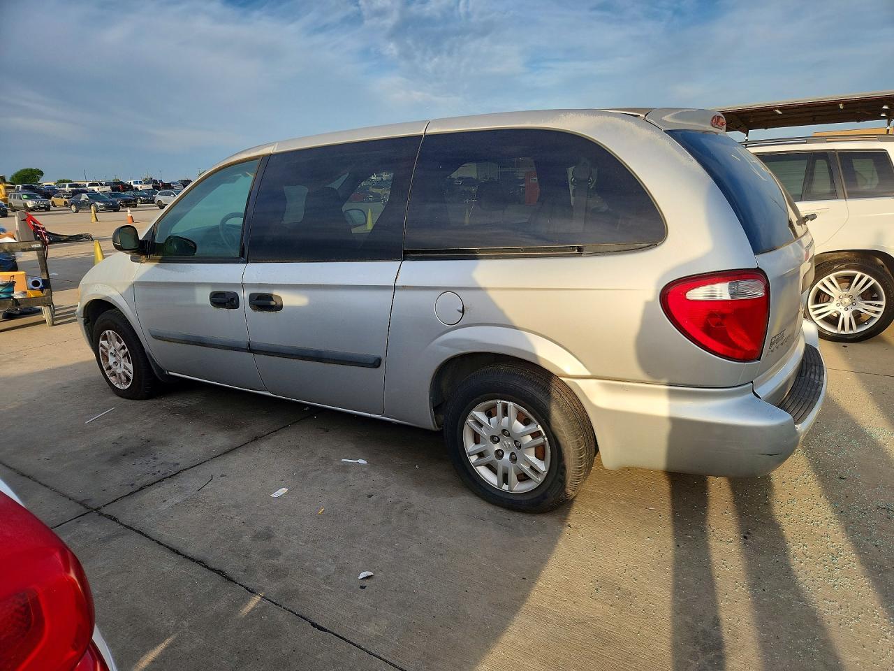 2005 DODGE CARAVAN
