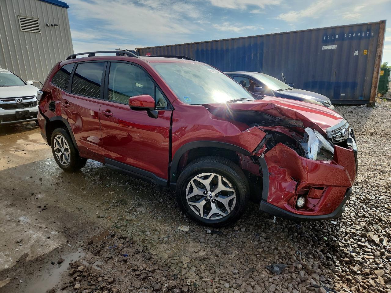 2024 SUBARU FORESTER