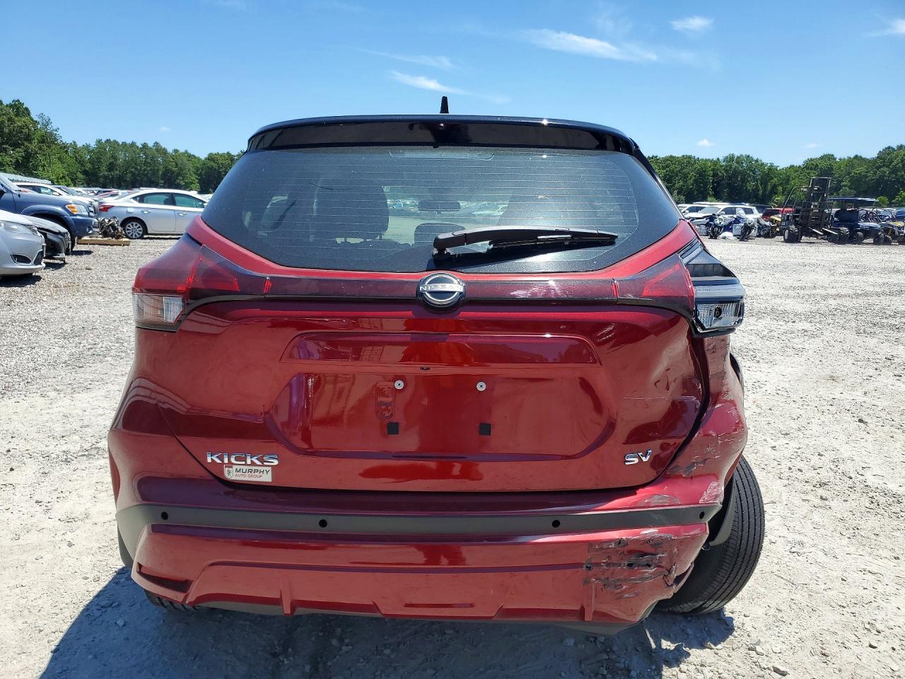 2024 NISSAN KICKS
