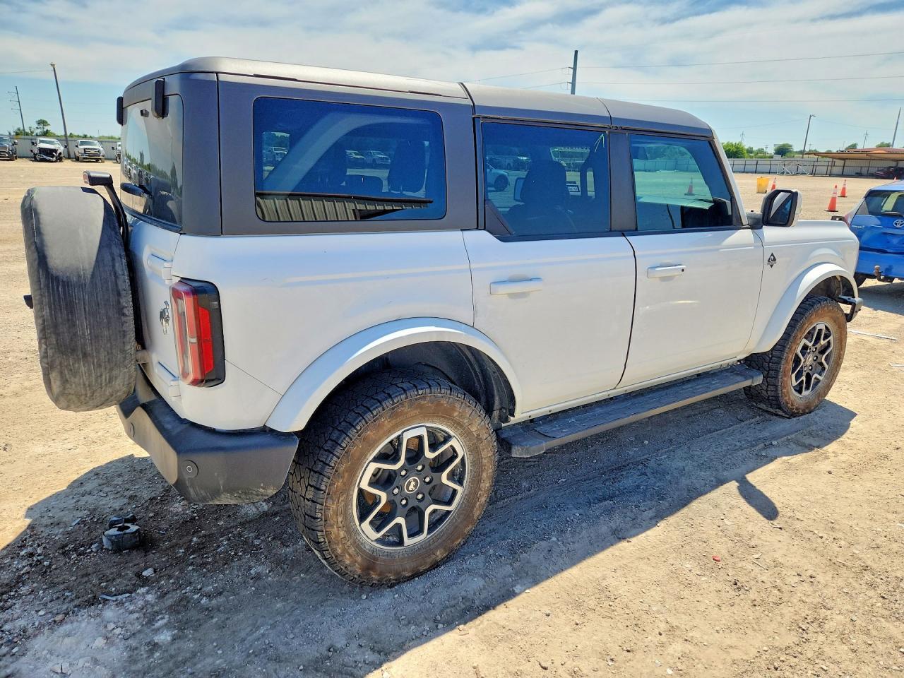 2022 FORD Bronco