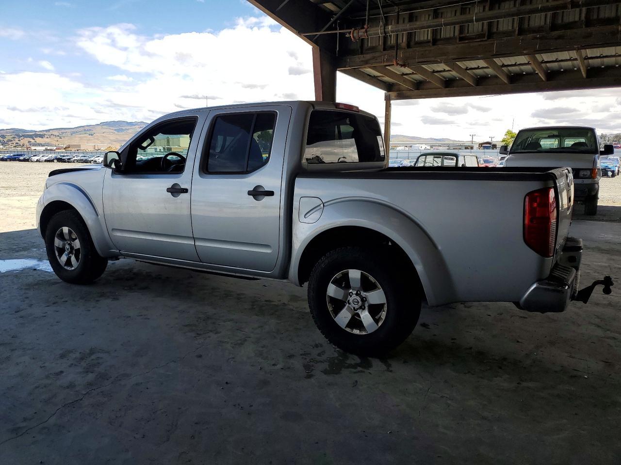 2012 NISSAN Frontier