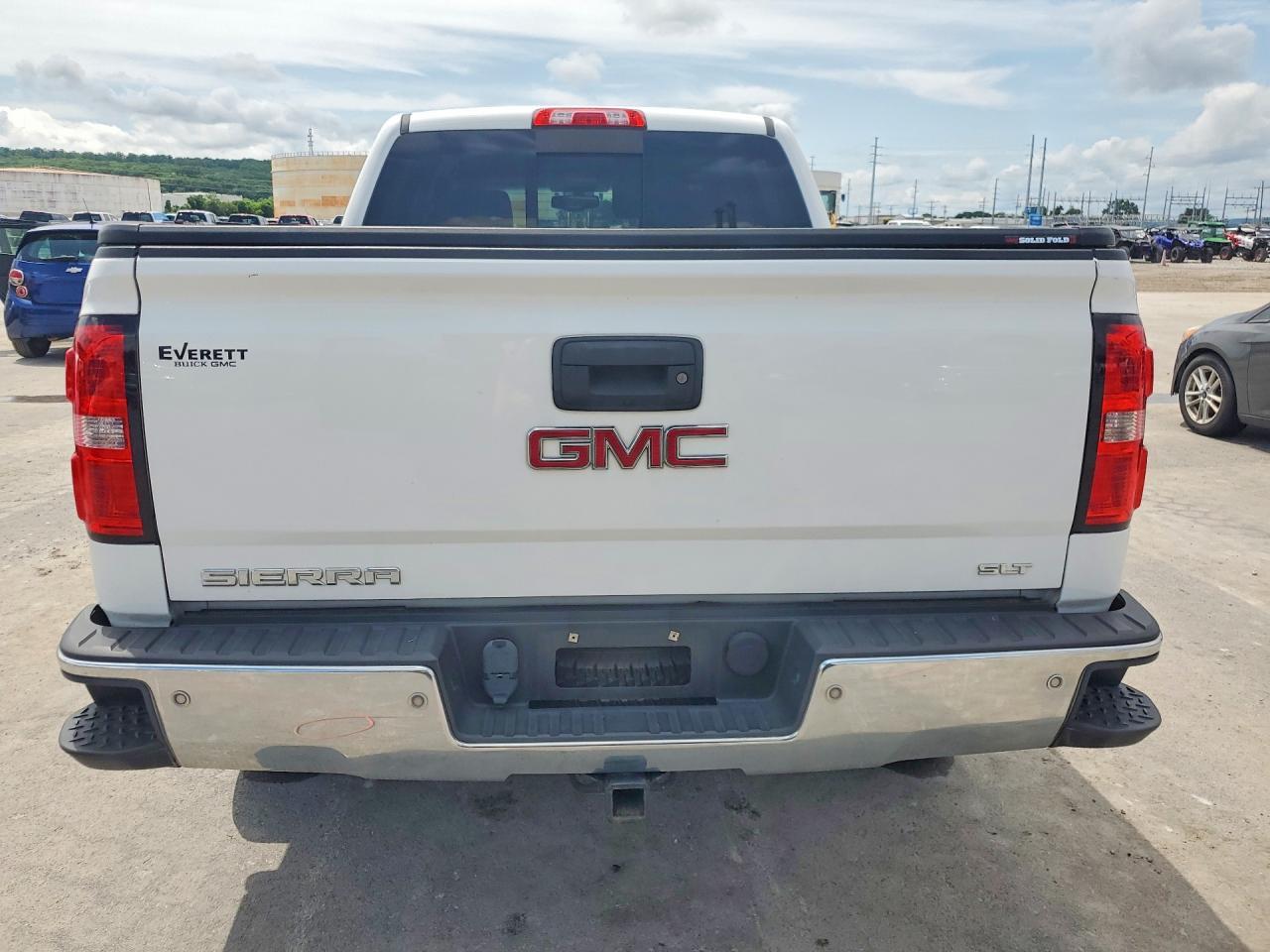 2015 GMC Sierra