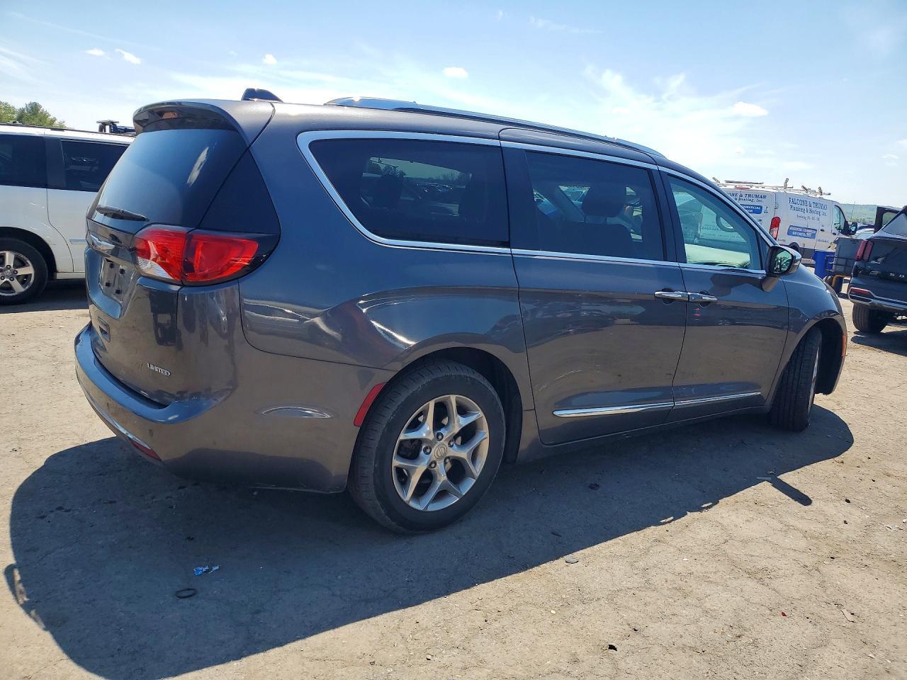 2019 CHRYSLER Pacifica