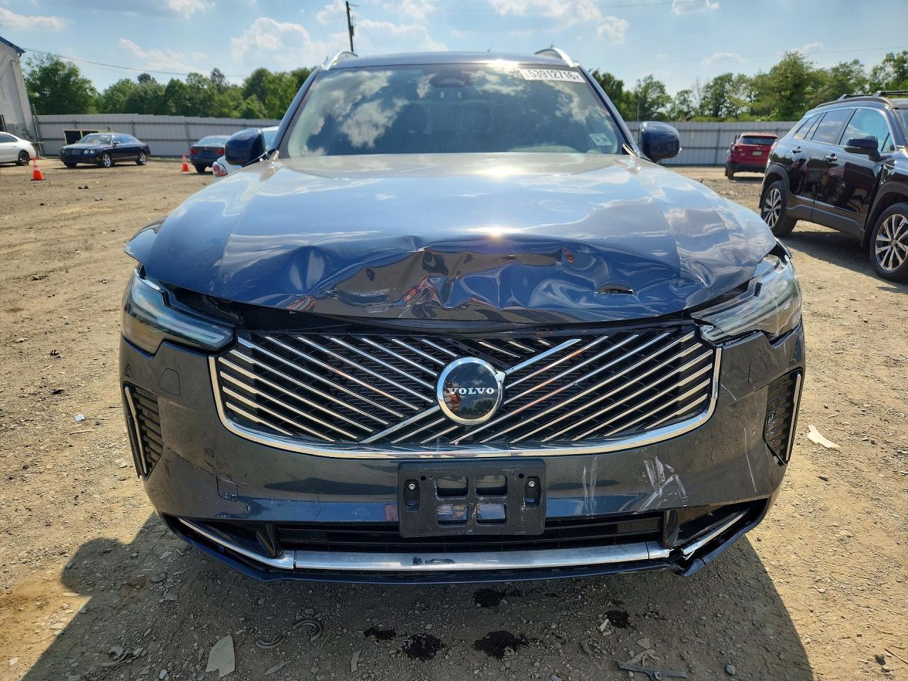 2025 VOLVO XC90