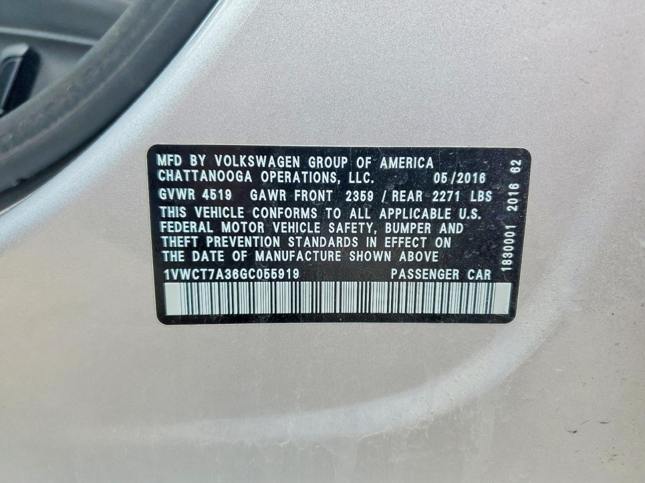 2016 VOLKSWAGEN Passat