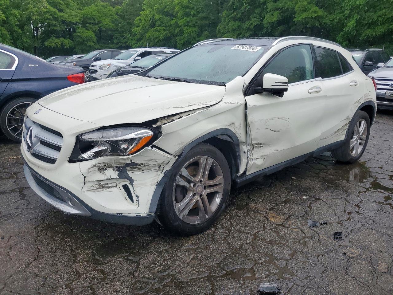 2016 MERCEDES-BENZ GLA-Class