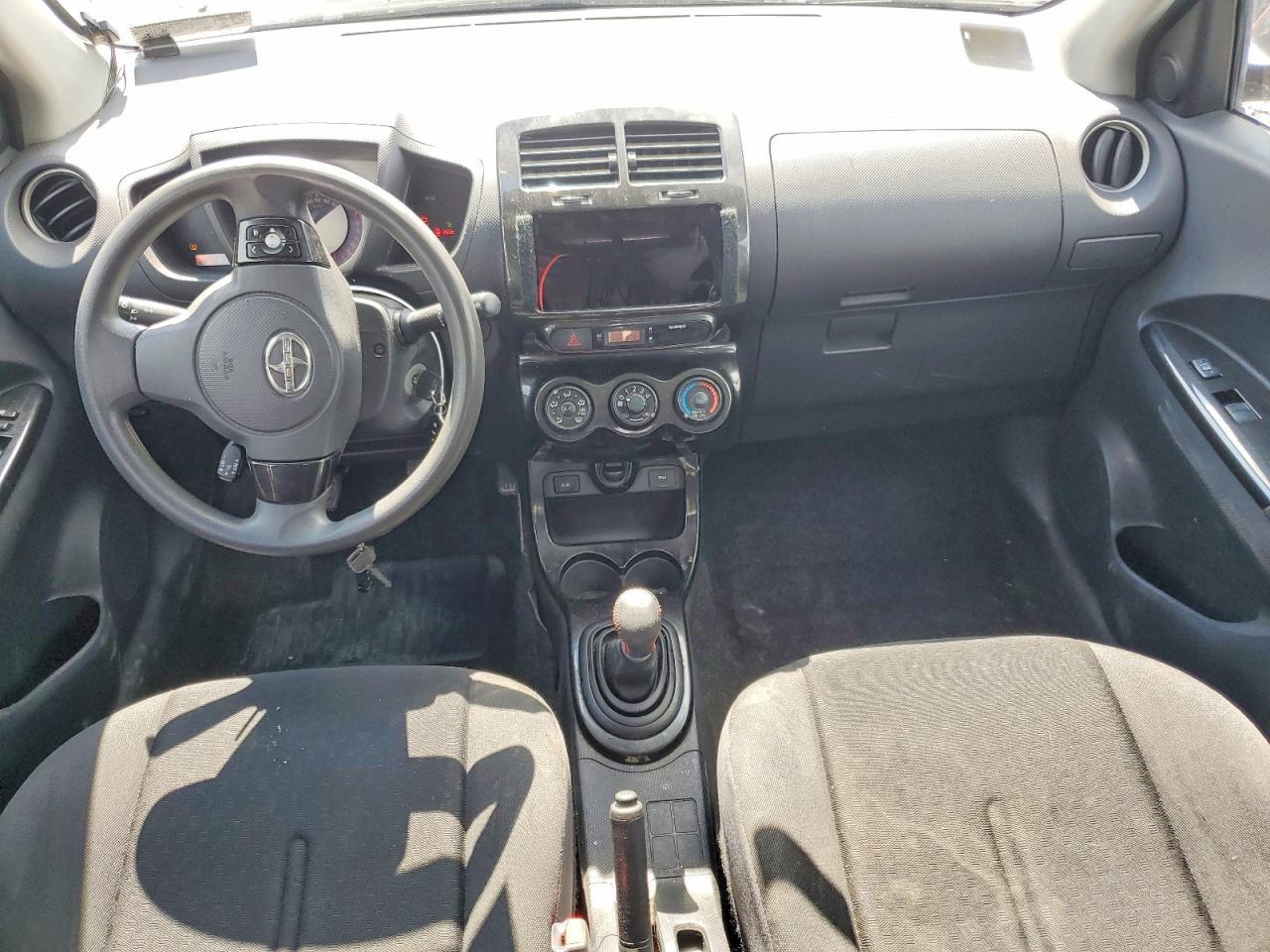 2009 SCION xD