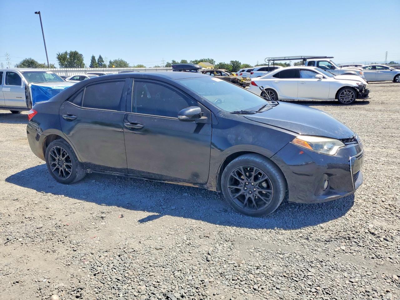 2016 TOYOTA COROLLA