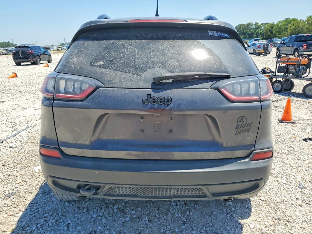 2022 JEEP CHEROKEE