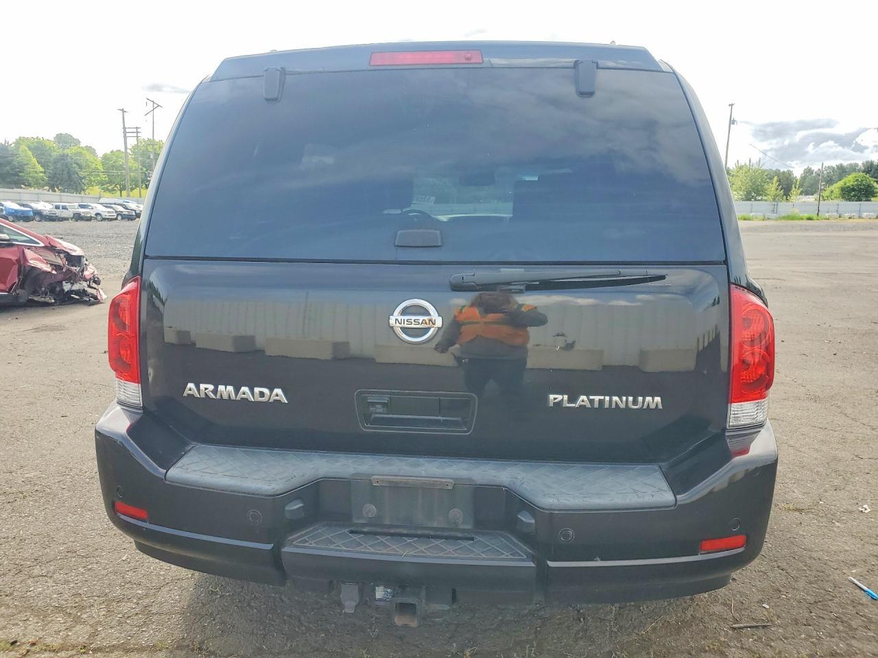 2010 NISSAN Armada