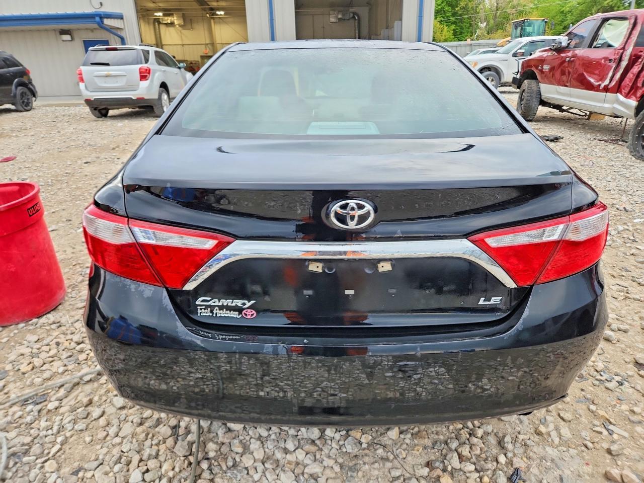 2017 TOYOTA CAMRY