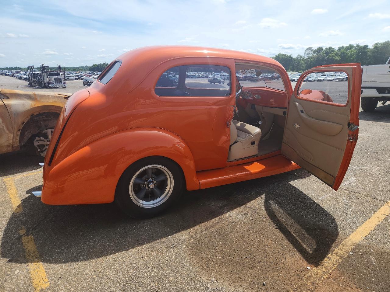 1938 FORD Model 81 A