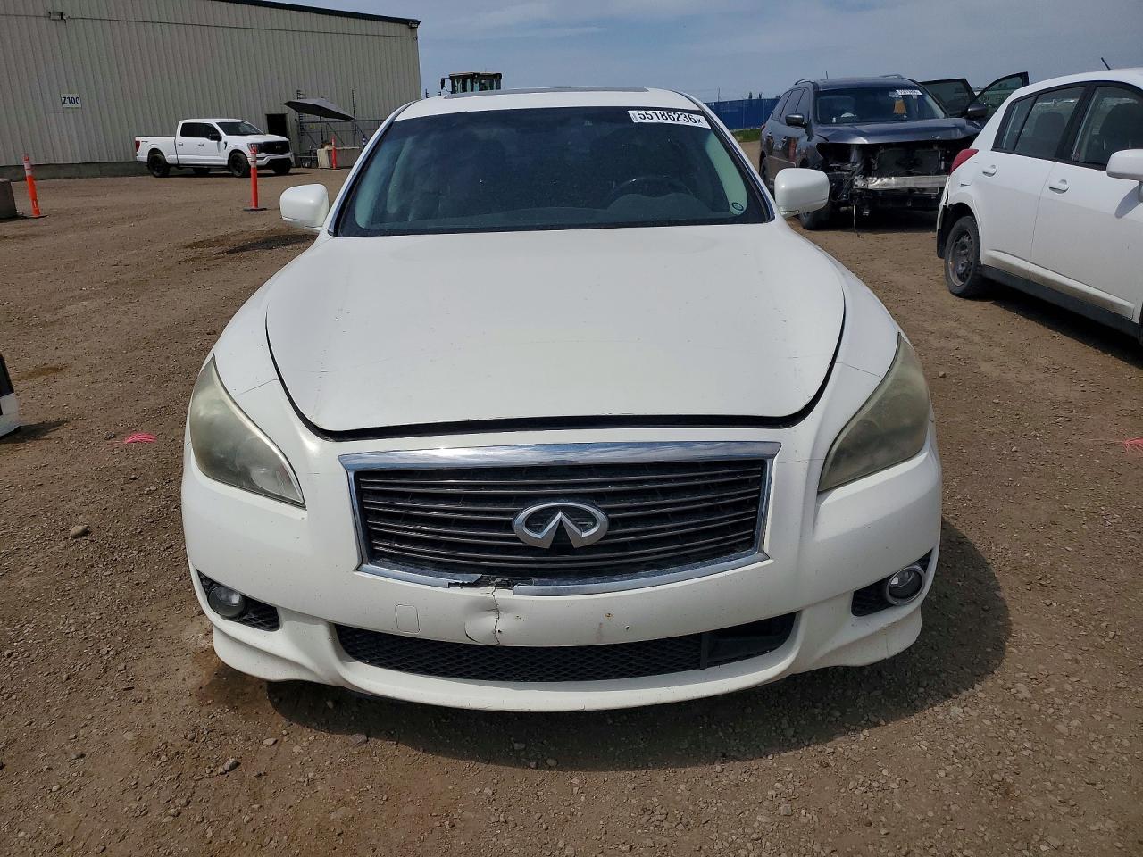 2011 INFINITI M56