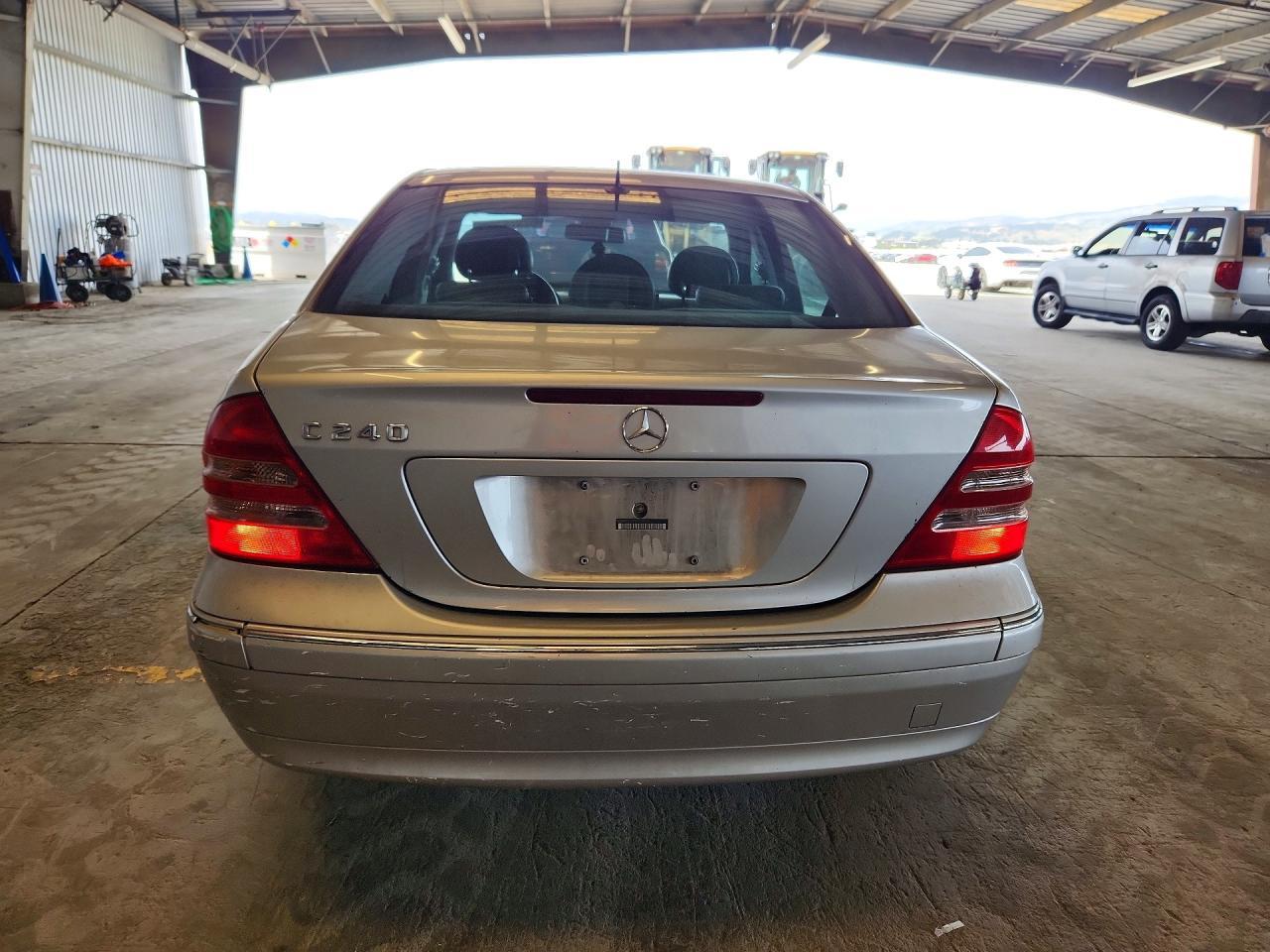 2002 MERCEDES-BENZ C-CLASS