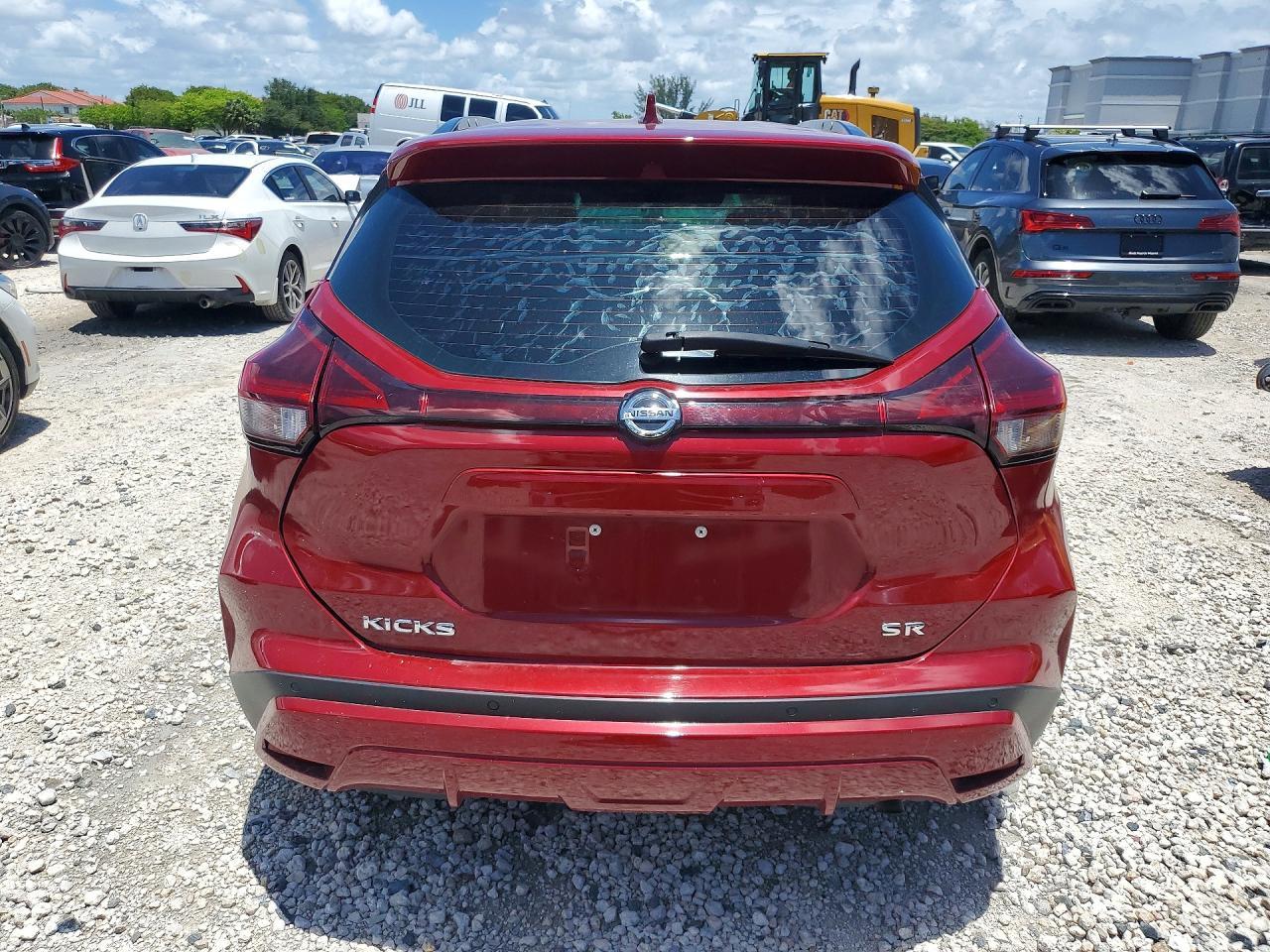 2021 NISSAN KICKS