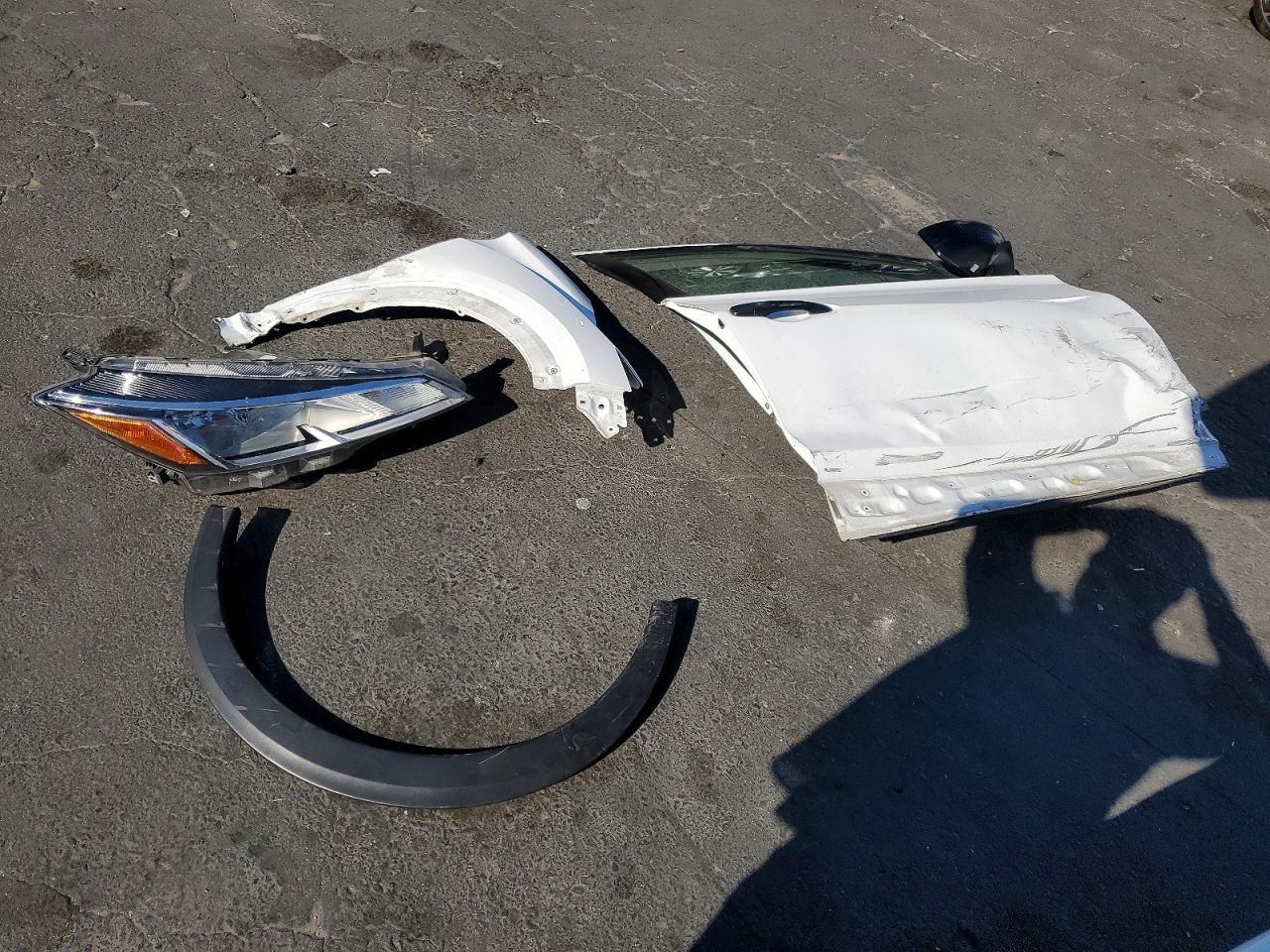 2021 NISSAN KICKS